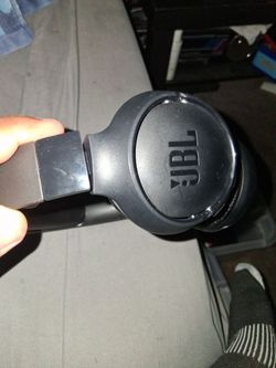 Jbl Bluetooth headphones