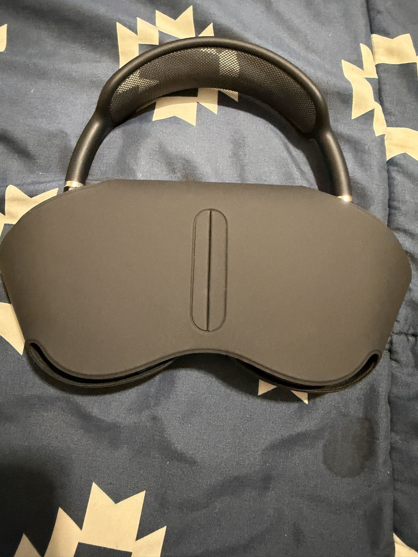 Apple AirPods Max Headphones Like New 