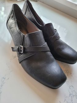 Womens Shoe