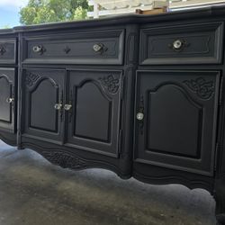 Dresser/Buffet 