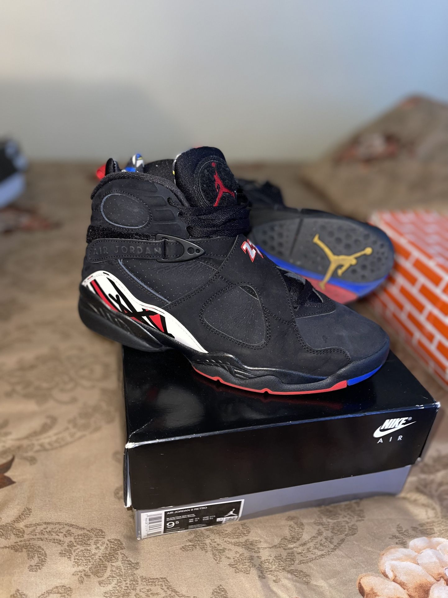 Retro 8 Size 9.5 Men’s