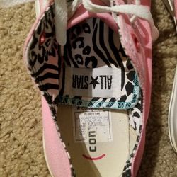 Converse Tennis Shoes