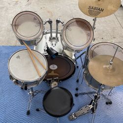 PEARL DRUM COMPLETE