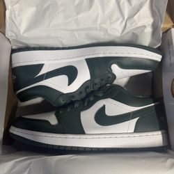 Jordan 1 Low Women White/Galactic Jad - Size 10