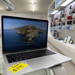 MacBook Pro 2018 I5 16ram 256gb