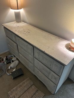 Dresser