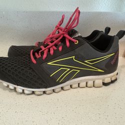Reebok RealFlex 9.5 Women Running Shoe OBO 