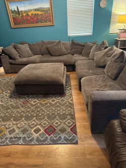 Soft Sectional Couch with ottoman