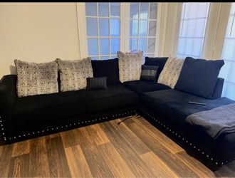 Sectional couch