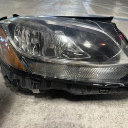 Mercedes Front Right Headlight 