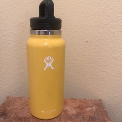 Hydro Flask 32 oz Wide Mouth Sunflower Yellow with Straw Lid