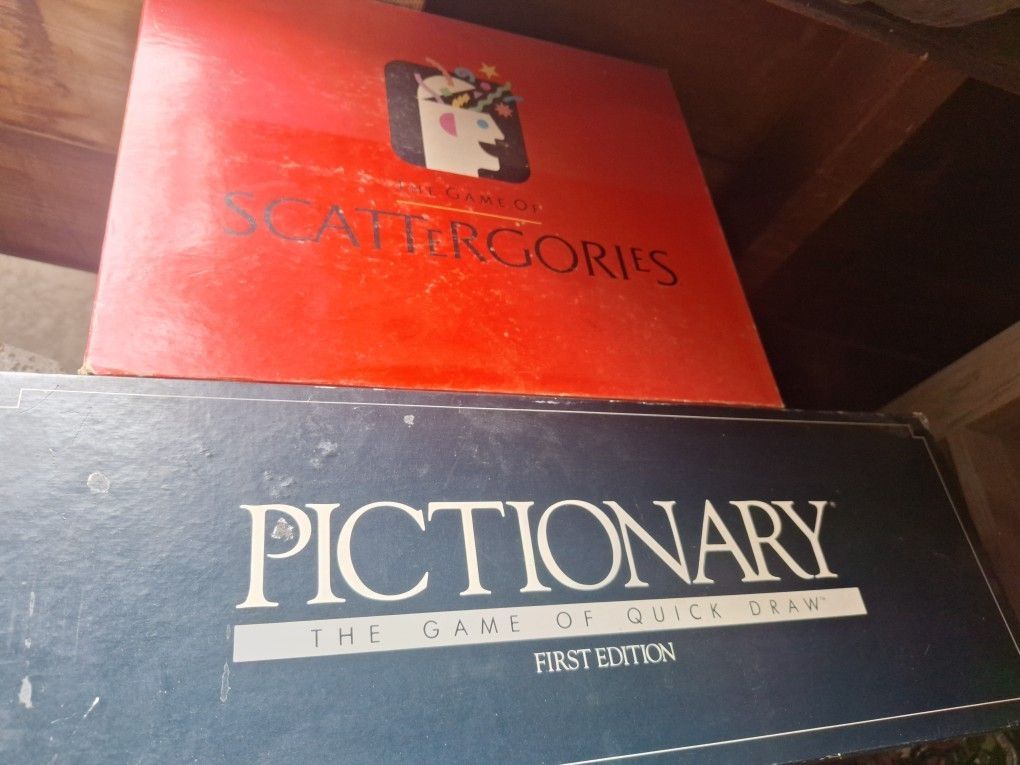 Vintage Scattergories & Pictionary Game