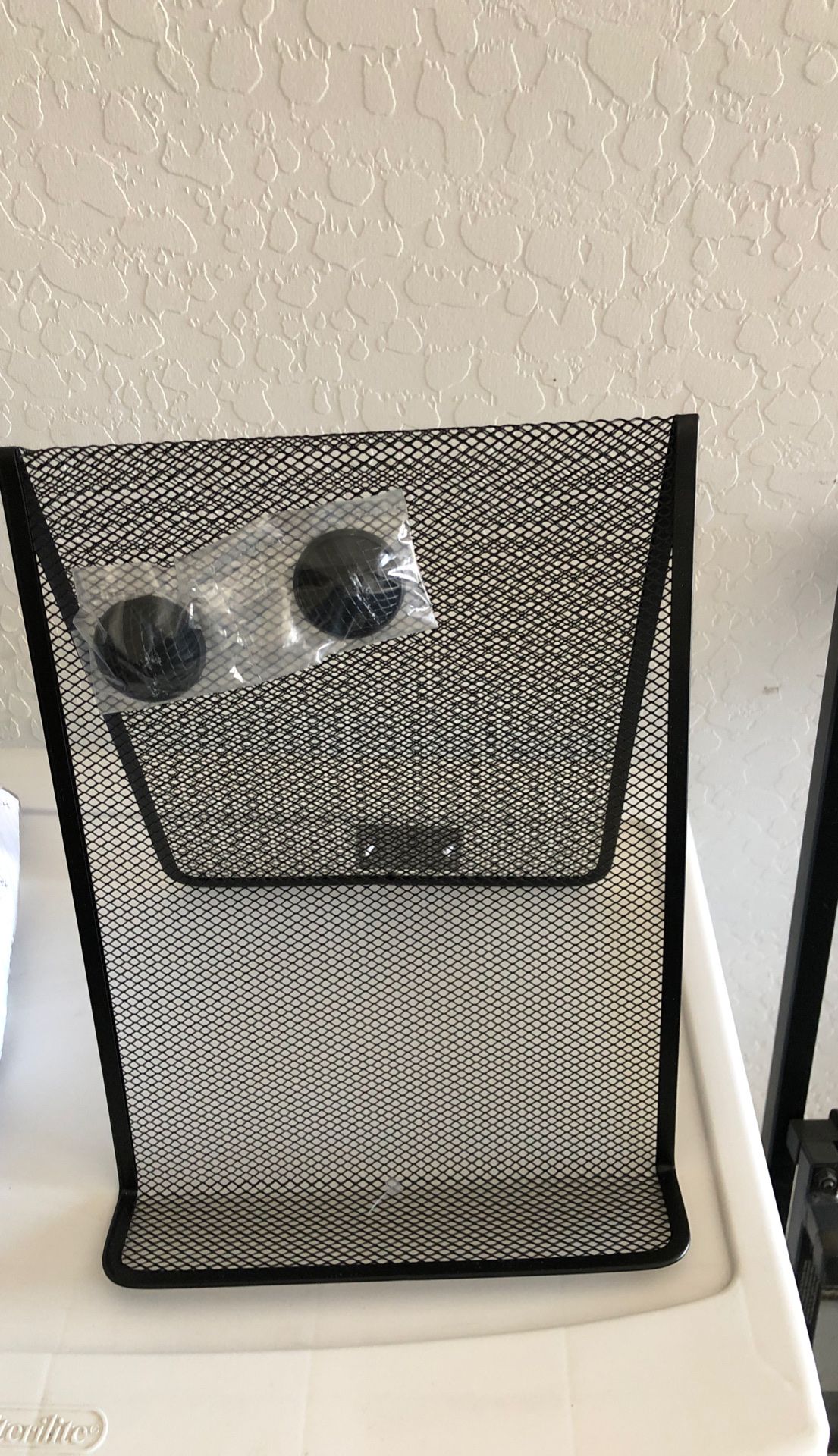 Paper holder for desk