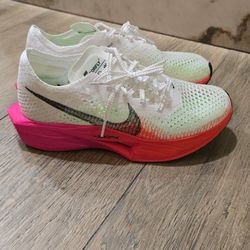 Brand New Nike Vapor Fly 3 Women's Size 8 $100