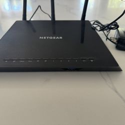  NETGEAR WiFi Router 