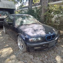 2000 BMW 323i