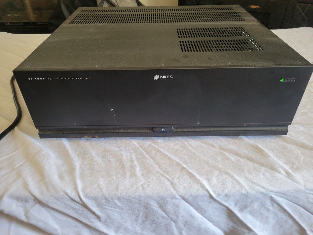 Niles Home Stereo Receiver