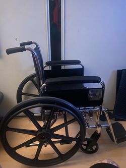 Black wheel chair