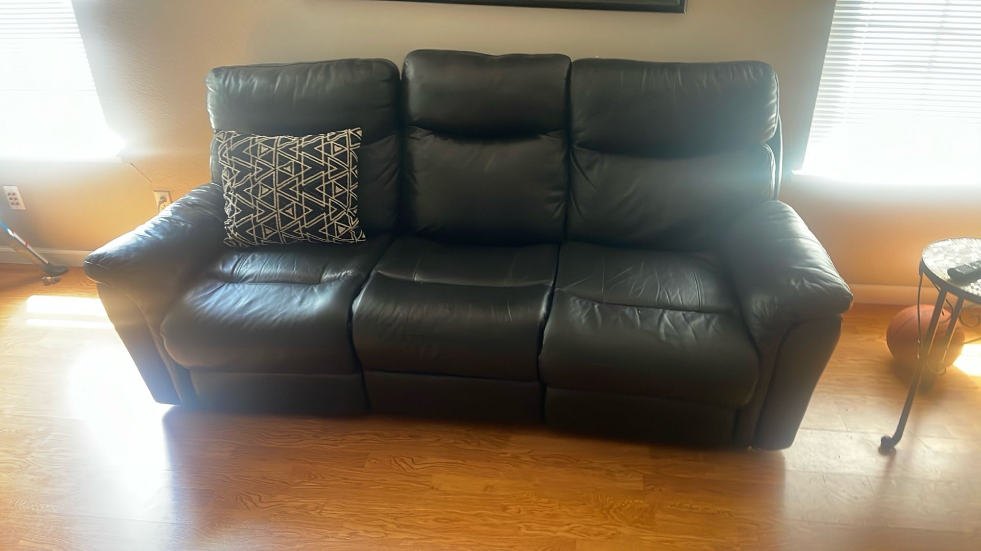Power Reclining Sofa & Power Reclining Loveseat 