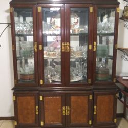  Vintage Lighted Mahogany  China Cabinet. 