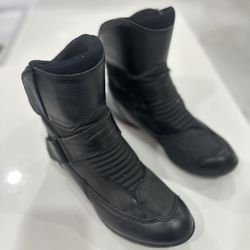 Motorcycle Ladies Full Set of Jacket, Boots  and Pants