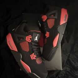 Jordan 4s Red Thunders 