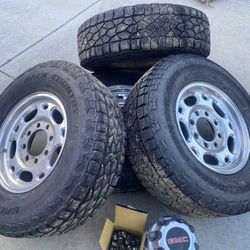 Chevy GMC Rims Tires 3/4 Ton 8 Lug  8x6.5