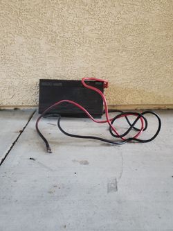 Road pro RPpl-2500W 2000/5000 Watt DC To AC Power