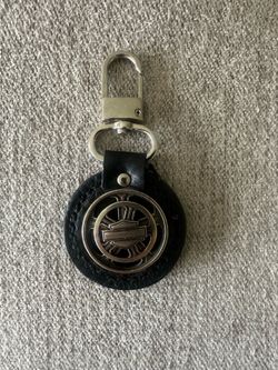 Vintage 2005 Harley Davidson Leather Keychain Middle Part Spins