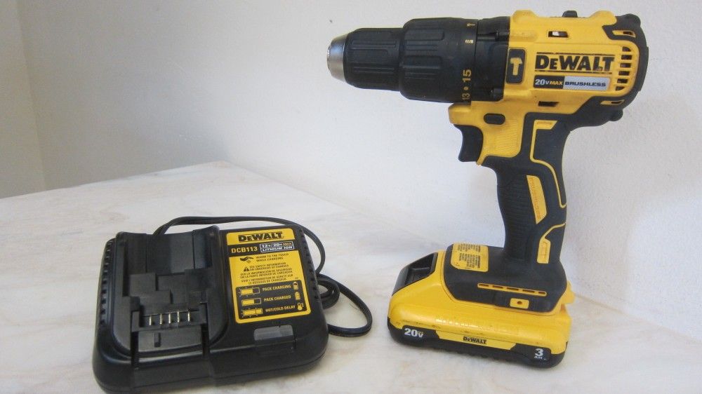 Dealt 20v cordless hammerdrill