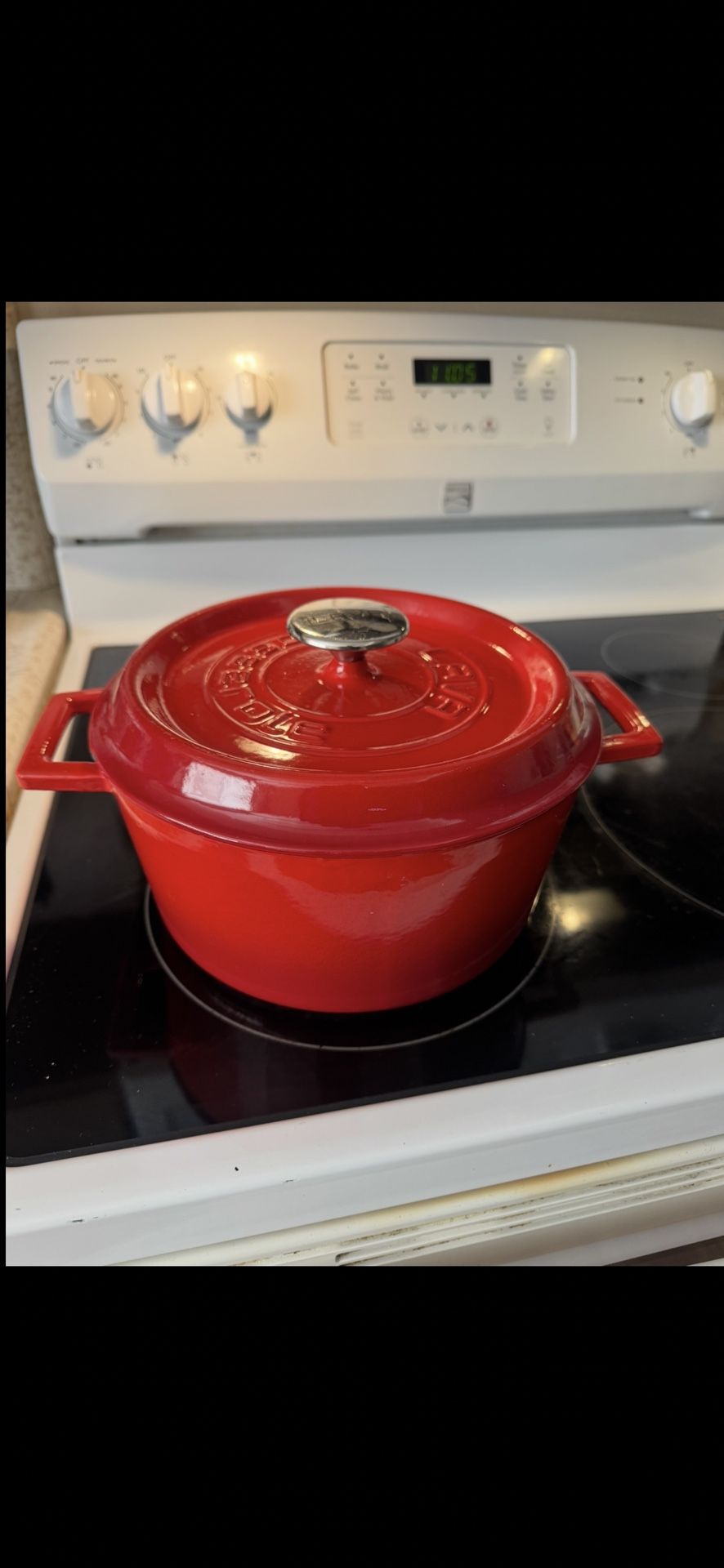 Lava Dutch Oven Pot