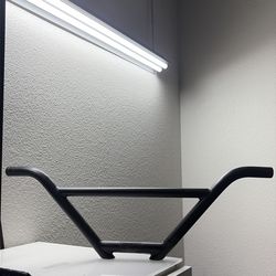 Throne Cut Stock Bars