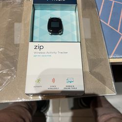 *BRAND NEW* Fitbit Zip Wireless Activity Tracker Charcoal/Black 