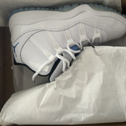 11s  Jordans Kid shoe
