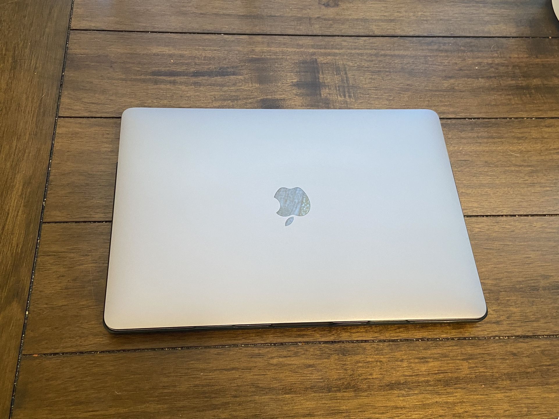 Apple 2017 MacBook Pro 13 Inch Laptop 121GB (Like New)
