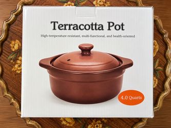 New 4-Quart Terracotta Cooking Pot with Lid