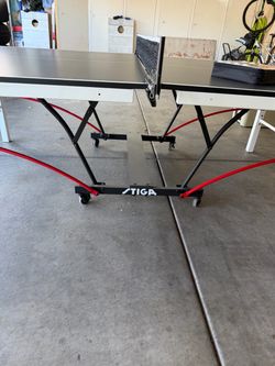 STIGA Full-Size Ping Pong Table — Like New — $350 paddles and ping pong balls included! Excellent condition 🎾🏓