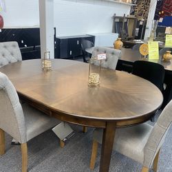 5 Pc Dinning Set $599.99