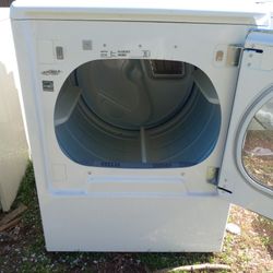 Bravo XL Maytag Commercial Dryer