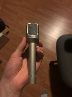 Vintage Sony F-560 Cardioid Dynamic Microphone