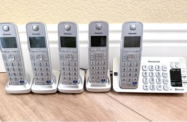 Panasonic phone With Answering 5 Handsets