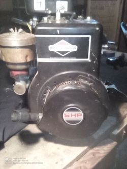 Briggs and Stratton 5 HP motor