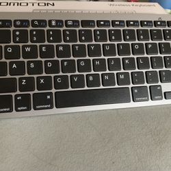 Bluetooth Wireless Keyboard
