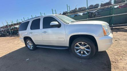 2011 GMC Yukon Parts