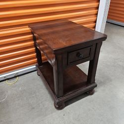 Beautiful End Table 