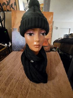 Womens Hat And Scarf Set 