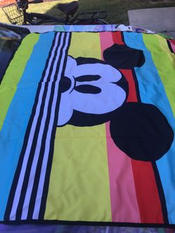 Mickey picnic throw