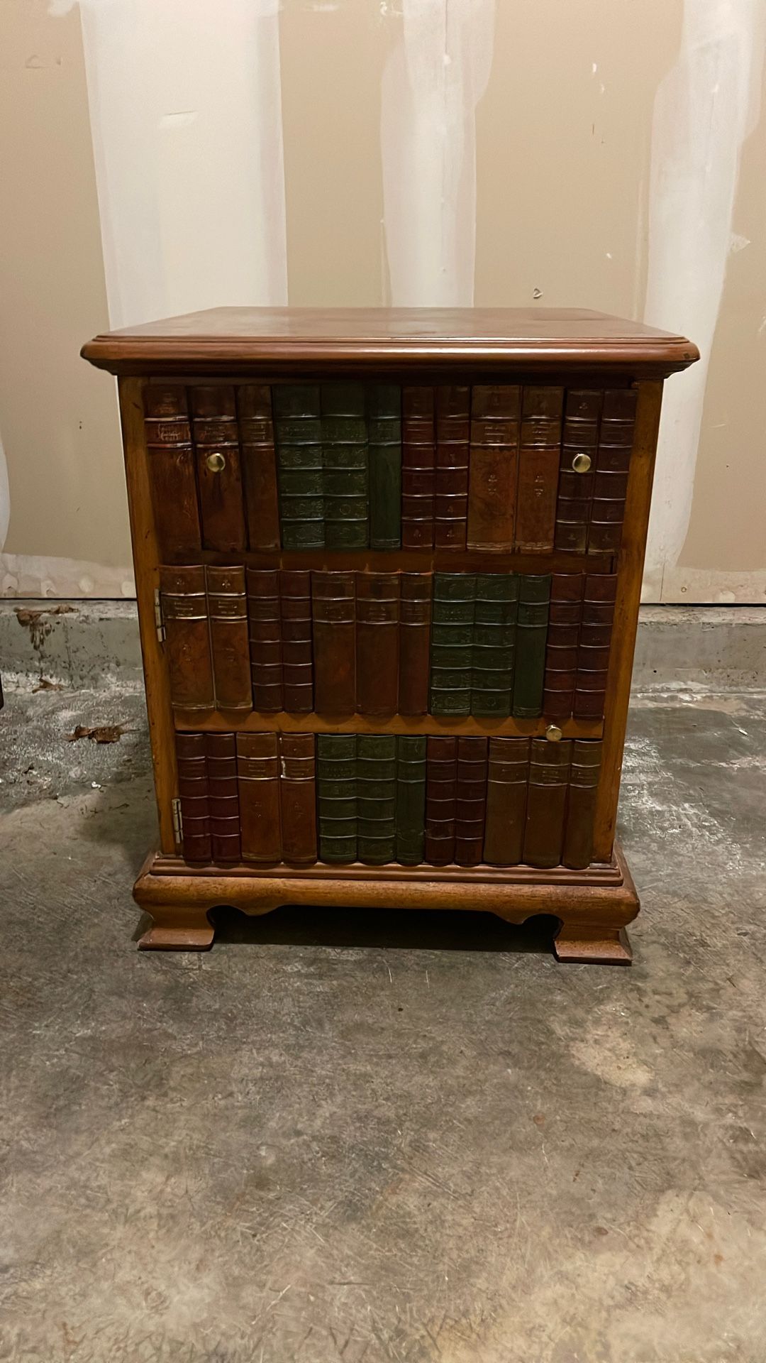 nice end table