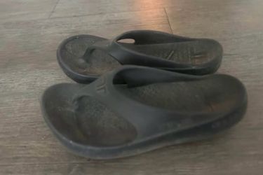 Free Women’s sandals