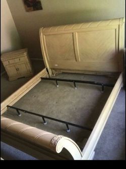 Queen solid wood Broyhill bed frame